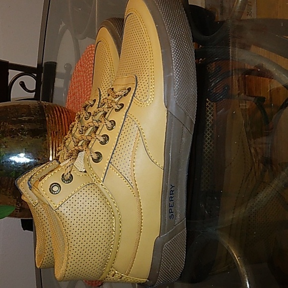 Sperry Vegan Leather Shoes - Picture 3 of 5